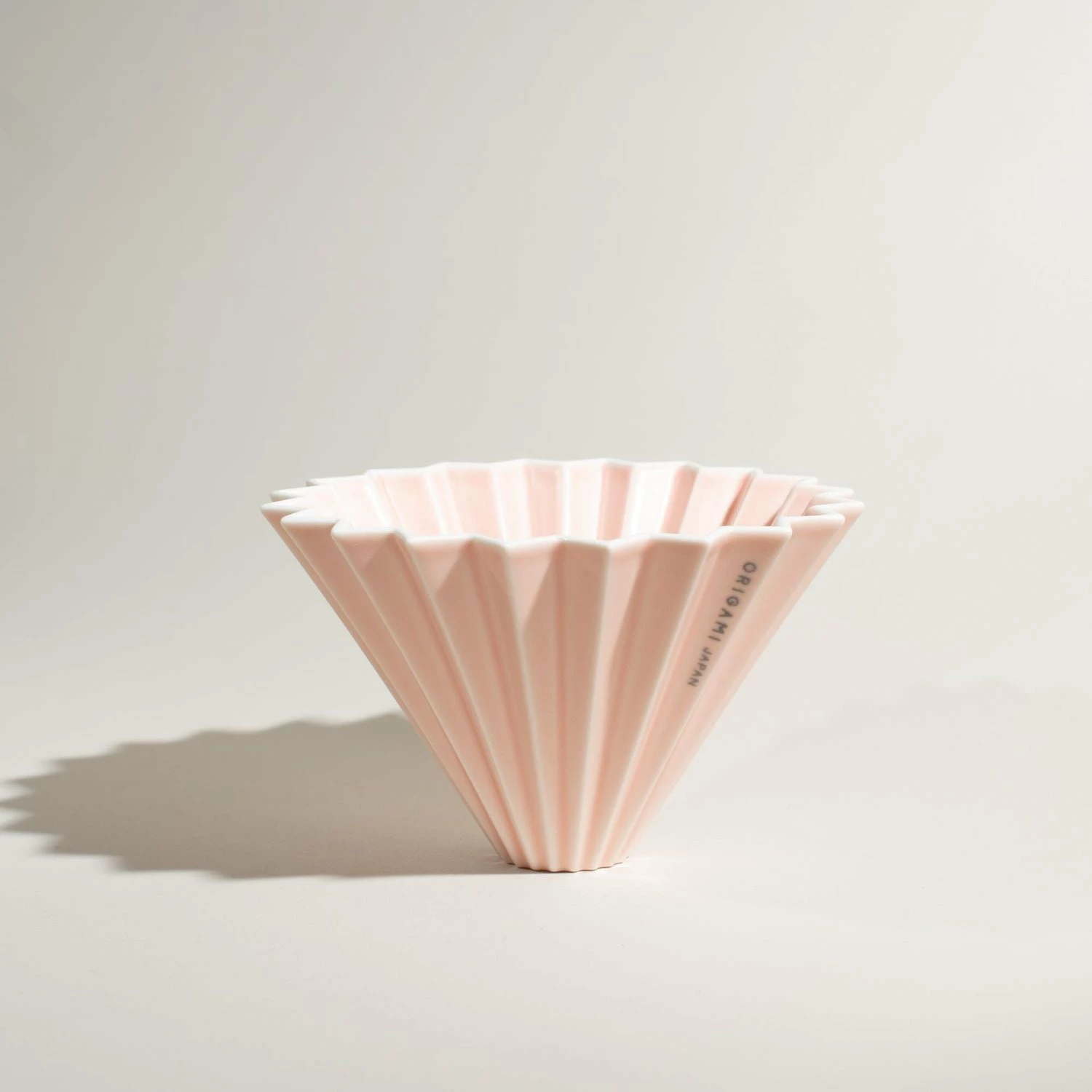 ORIGAMI Coffee Dripper - Pink BREW
